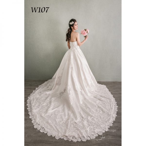 簡約緞面拖尾婚紗 W107