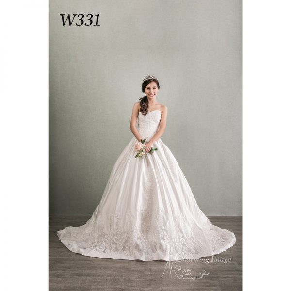 甜美緞面大拖尾婚紗 W331