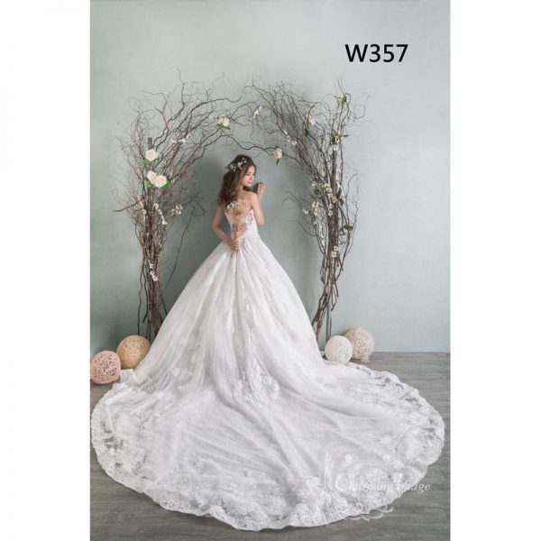 蓬鬆Lace花片婚紗 W357