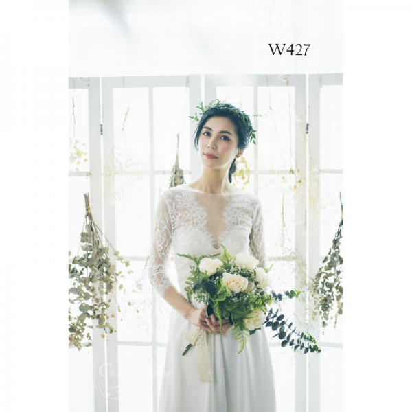 低胸繡花七分袖緞面婚紗 W427